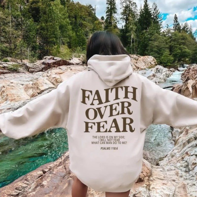 Sudadera con capucha Fe sobre el miedo – Sudadera cristiana con versículo bíblico para hombre y mujer