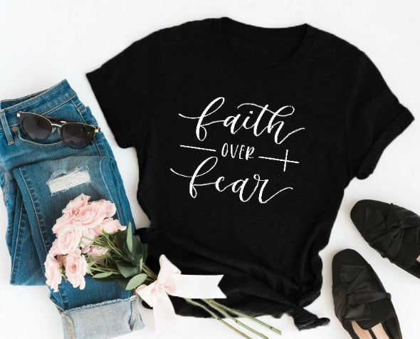 Christliches T-Shirt „Glaube statt Angst“ – Religiöse Kleidung für Damen und Herren | Glaubens-T-Shirt