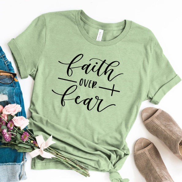 Christliches T-Shirt „Glaube statt Angst“ – Religiöse Kleidung für Damen und Herren | Glaubens-T-Shirt
