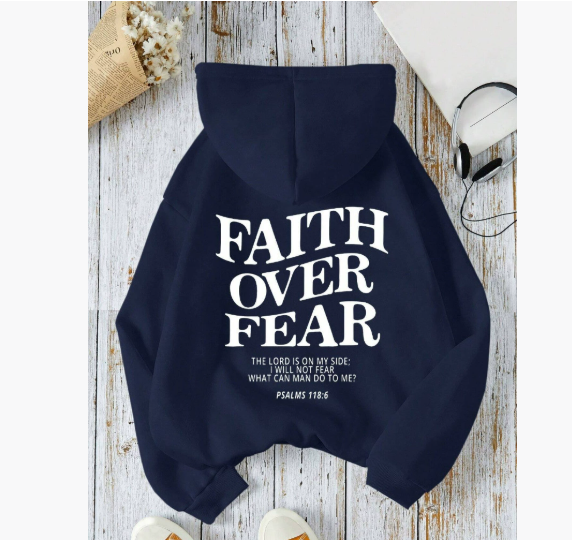 Sudadera con capucha Fe sobre el miedo – Sudadera cristiana con versículo bíblico para hombre y mujer