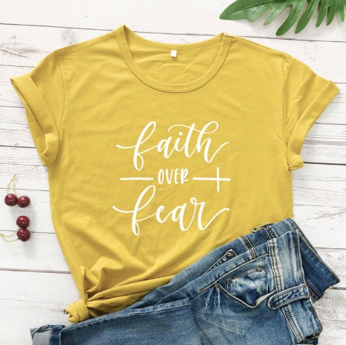Christliches T-Shirt „Glaube statt Angst“ – Religiöse Kleidung für Damen und Herren | Glaubens-T-Shirt