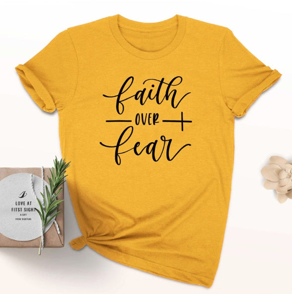 Christliches T-Shirt „Glaube statt Angst“ – Religiöse Kleidung für Damen und Herren | Glaubens-T-Shirt