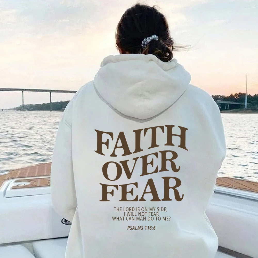 Sudadera con capucha Fe sobre el miedo – Sudadera cristiana con versículo bíblico para hombre y mujer